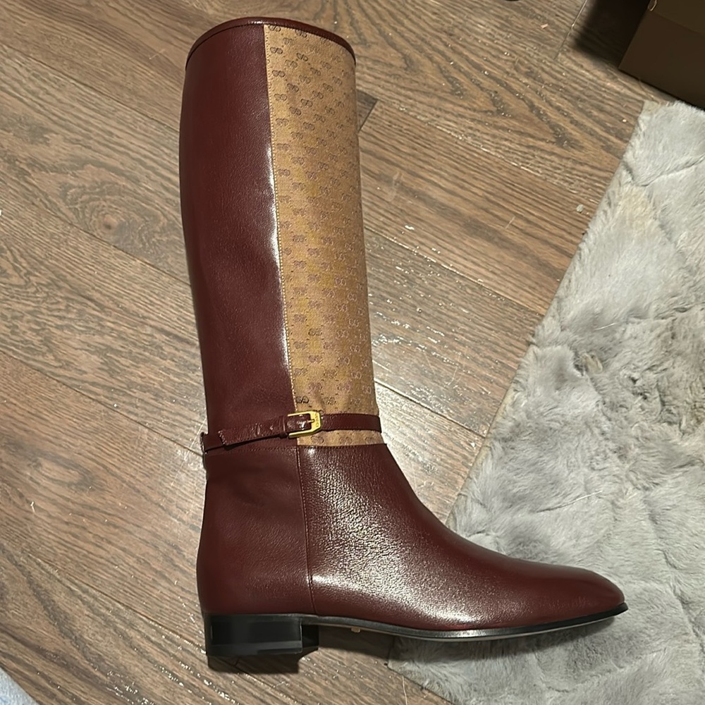 Gucci boots they look like burgundy n tan new no box but do have the dust bags